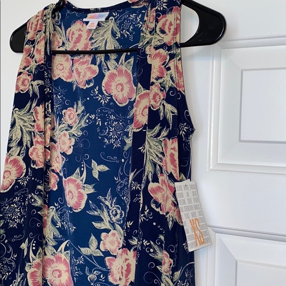 LulaRoe Cardigan - Picture 2 of 4